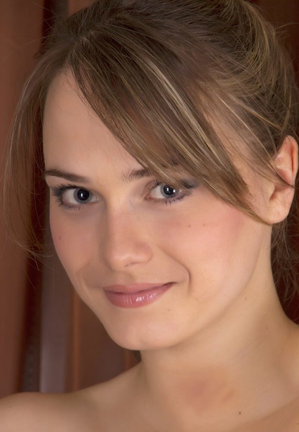 Аня, 20 лет, 3 размер груди